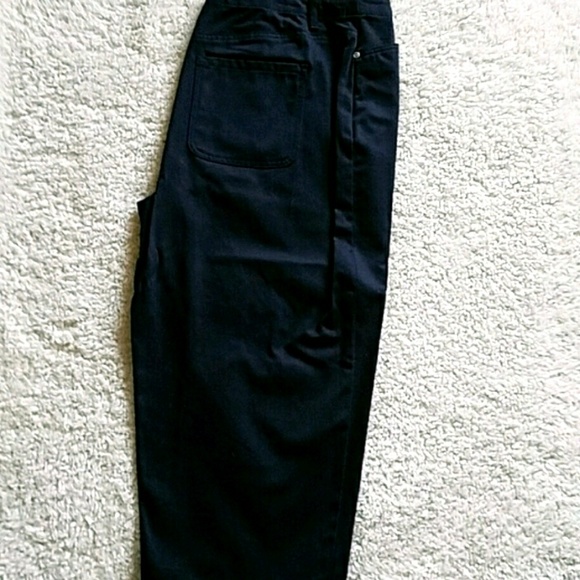 NWOT~CRAZY HORSE CAPRIS - Picture 2 of 5